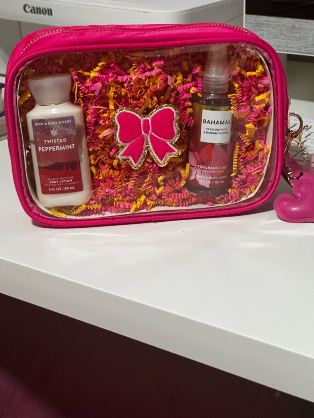 Bath & Body Works Pink Travel Pouch Gift Set with Bow Accent